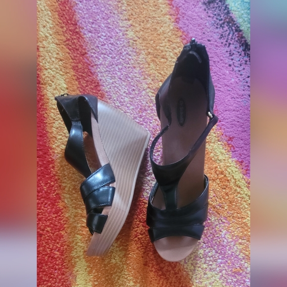 Dr. Scholl's Black Women's Wedge Sandals - Picture 5 of 8